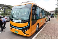 1台純電動大巴14位市長同時乘坐 比亞迪提供巴西總統府直通車