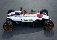 ホンダ、2015年フランクフルトモーターショーでコンセプトモデル「Honda Project 2&4 powered by RC213V」を公開