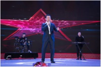 欧洲品牌专家点赞王健林跨界嗨歌 与奥巴马唱歌、朱克伯格表演并论