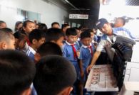 冲电气（OKI）为学校提供社会实践机会，欢迎深圳小学生走入工厂参观